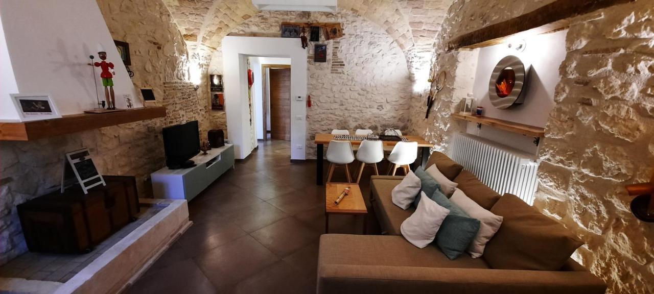 Picchio&Pinocchio Guest House Sulmona Eksteriør bilde